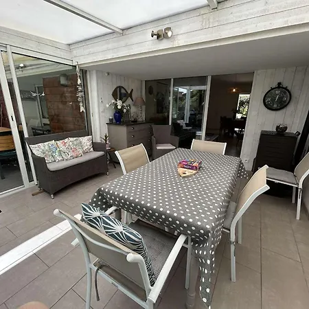 Holiday home Maison Cotiere, Animaux Admis - 9 Pers. - Fr-1-224c-382
