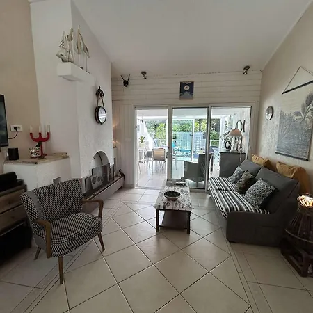 Holiday home Maison Cotiere, Animaux Admis - 9 Pers. - Fr-1-224c-382